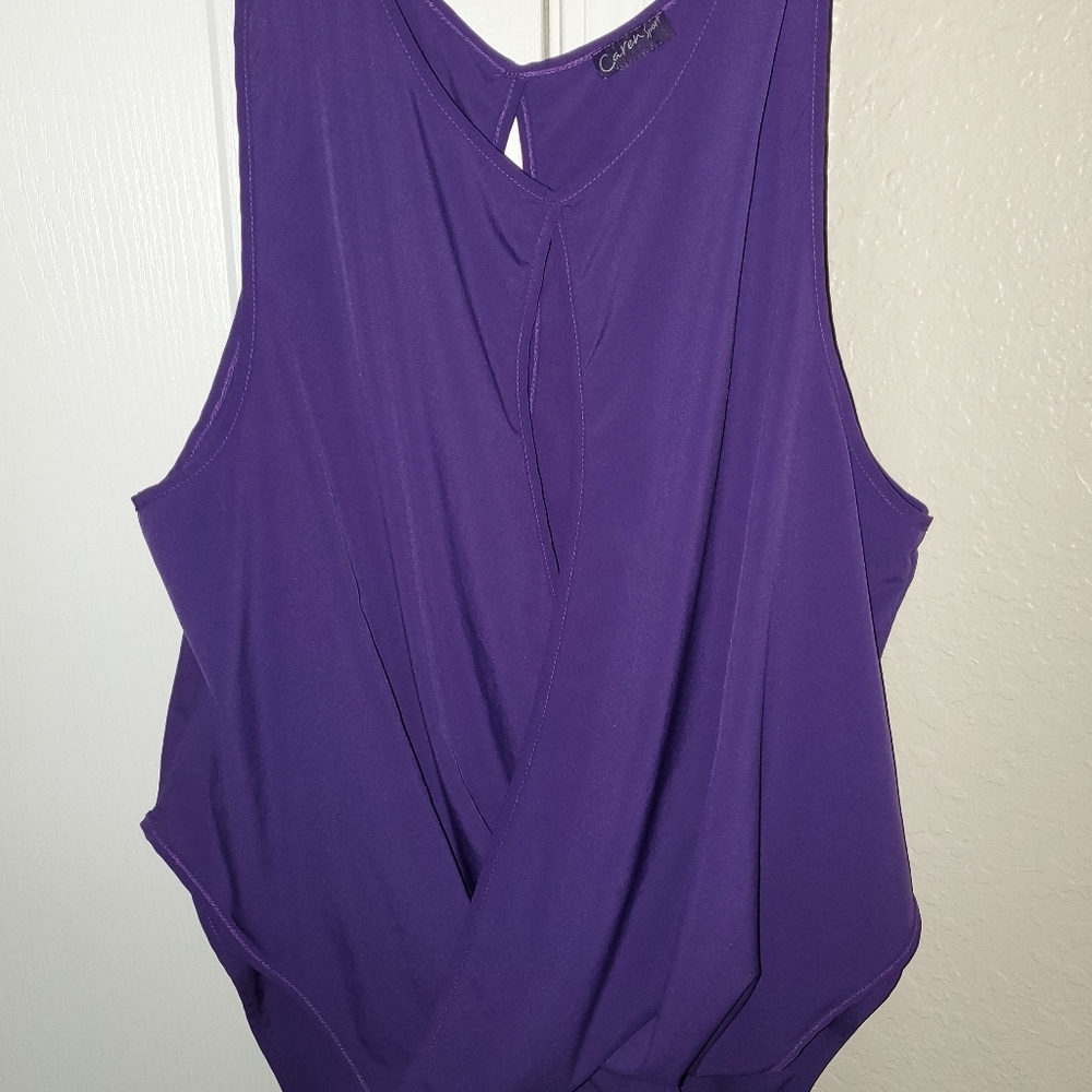 Clothes - Picture 6 of 16